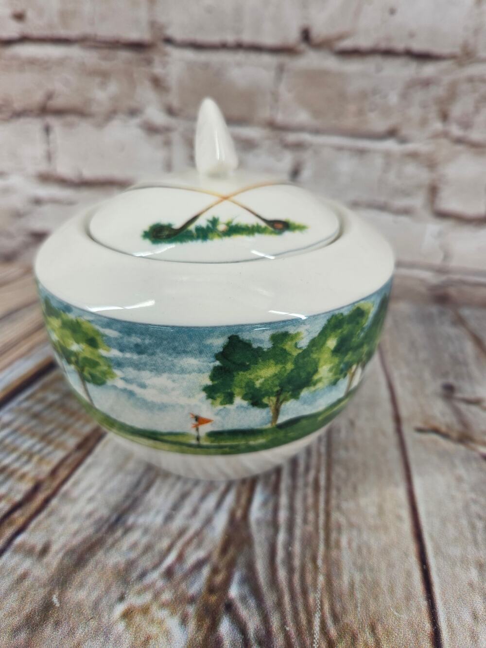 Mikasa Ultima Plus HK116 Country Club Sugar Bowl W/Lid Bowl Excellent Golf Sport